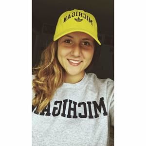 Meet your Posher, Adela